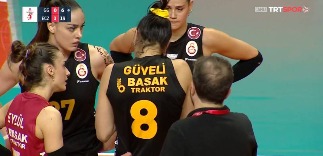 Galatasaray'da hesapları bozan sakatlık: Göz yaşlarını tutamadı 4